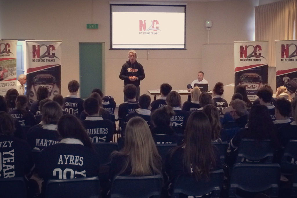 Warren Luff talks to students at Benalla College