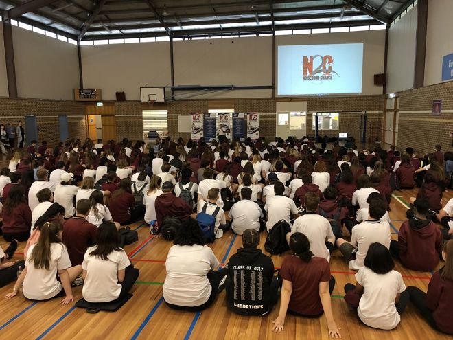 Matt Speakman talking with the students at Aberfoyle Park High School 